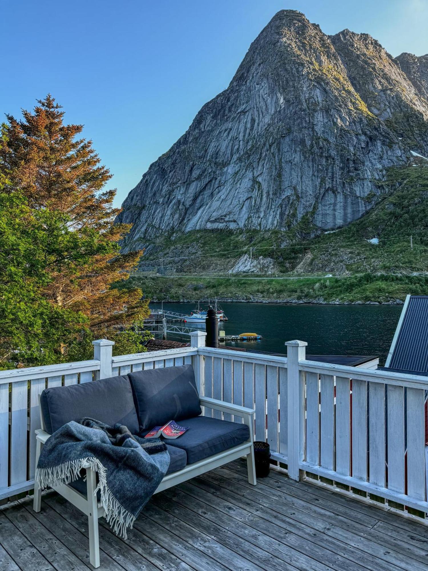 Villa Husly - Your With Reinebringen View